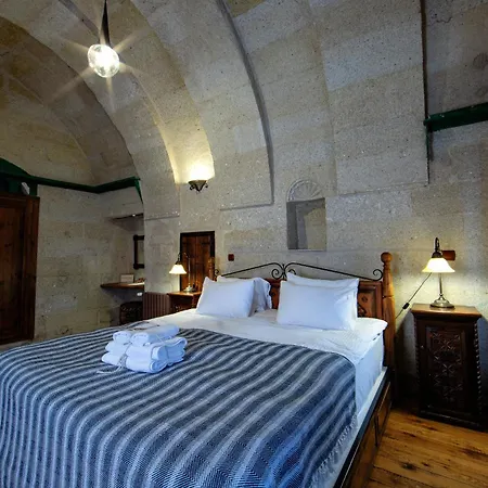 Aza Cave Cappadocia Adult ホテル ギョレメ