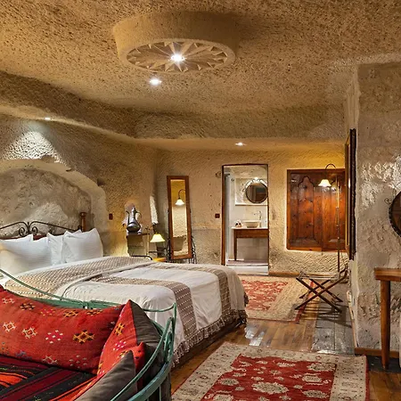 Aza Cave Cappadocia Adult 3* גורמה
